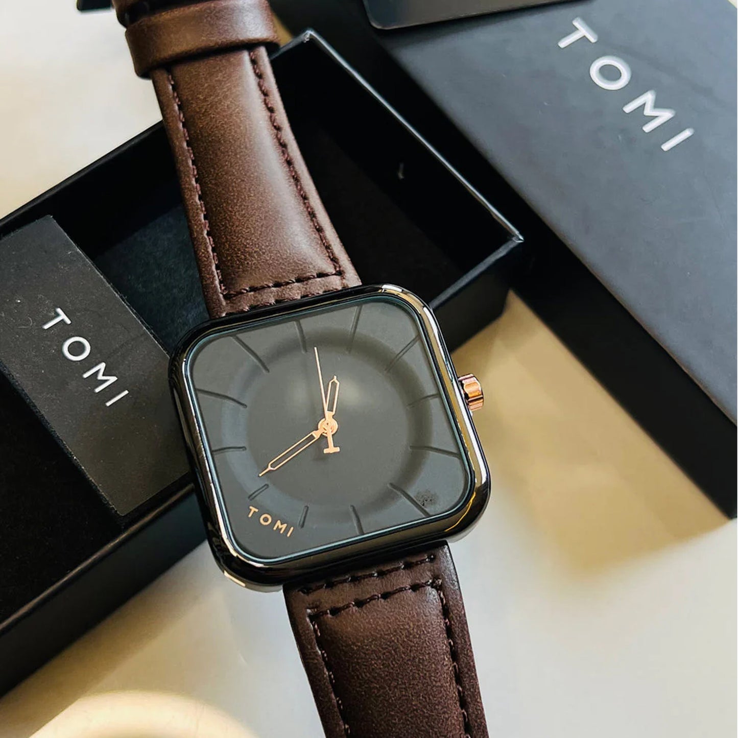 TOMI Original T093-Square Dial Straps Watch for Men